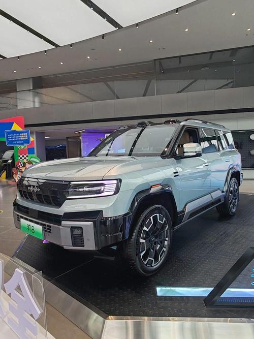 惠州惠城区驰凌威企业管理咨询比亚迪方程豹硬派越野的爆款，英菲尼迪35周年与你共成长